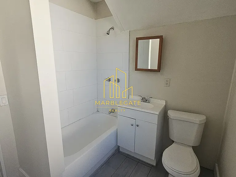 234-236 Renner Ave #33 — Photo 12