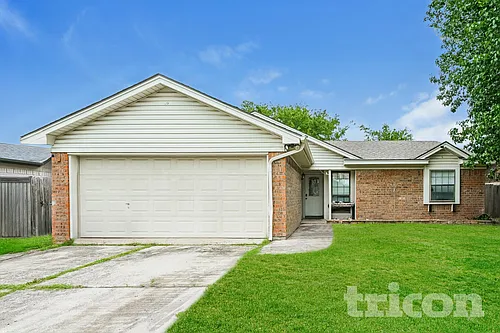 716 Fair Meadows Dr Photo 1