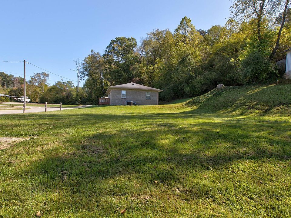 129 Drake St, Campton, KY 41301 MLS 23021668 Zillow