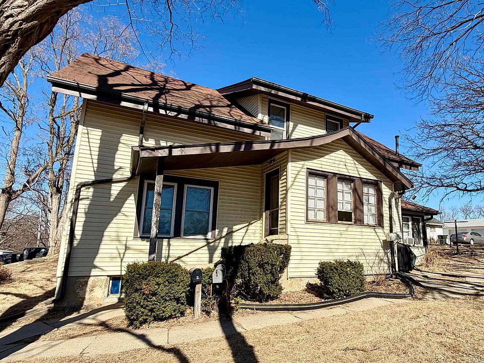 1st image of 518 S Helen St