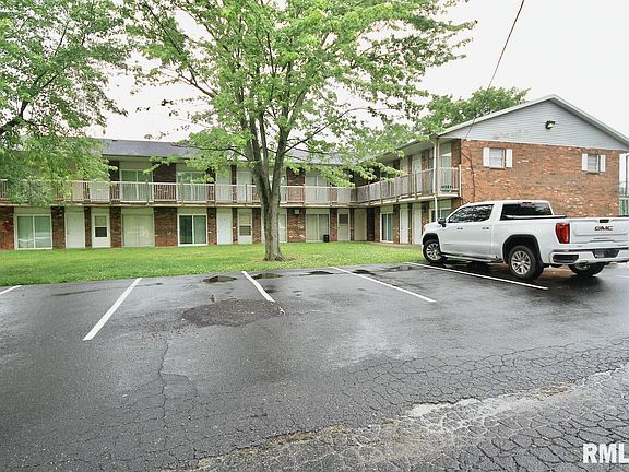 2nd image of 2200 S Illinois Ave #20