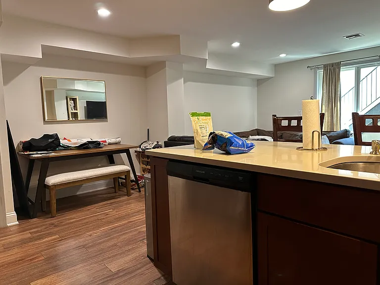 619 Bloomfield St #1 — Photo 24