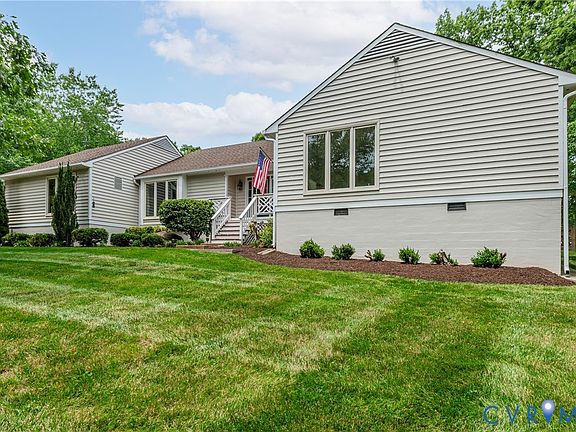 3rd image of 510 Red Maple Dr