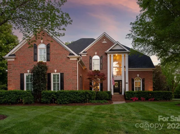 9217 Rock Water Ct, Waxhaw, NC 28173