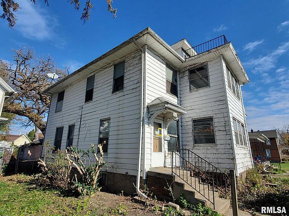 3rd image of 716-18 E 15th St #2