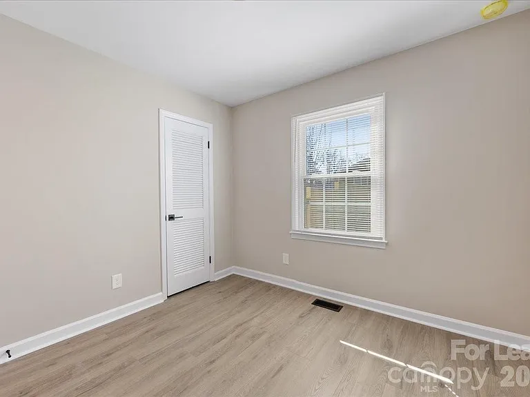 4706 Walden Ct — Photo 26