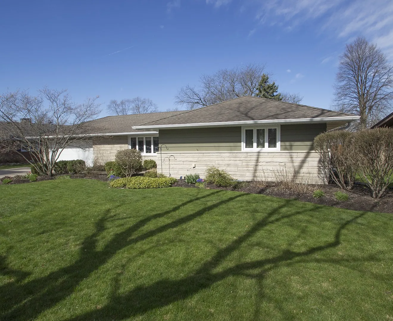 501 Palladium Dr E photo 1