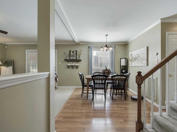 3rd image of 10165 Highgate Cir