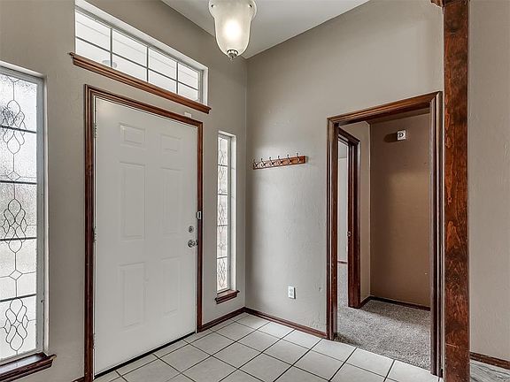 5th image of 11712 SW 7th St