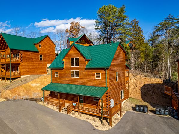 2932 Fiddlers Creek Way