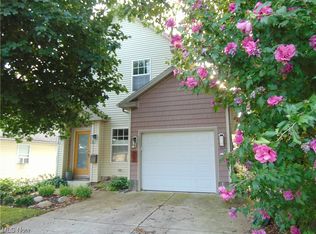 953 Hayes Ave, Willoughby, OH 44094