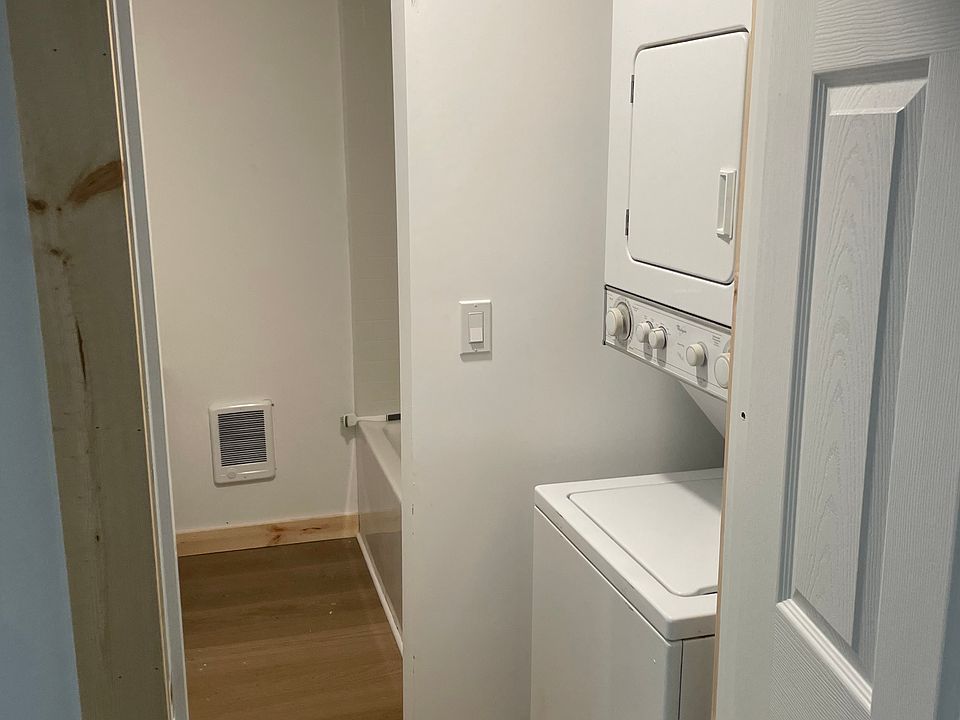 2nd image of 417 1st St