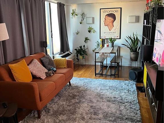 3rd image of 2217 Caton Ave APT 9b