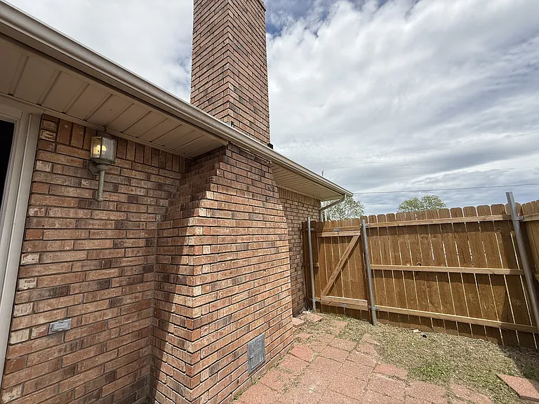 427 N Rockford Pl — Photo 38