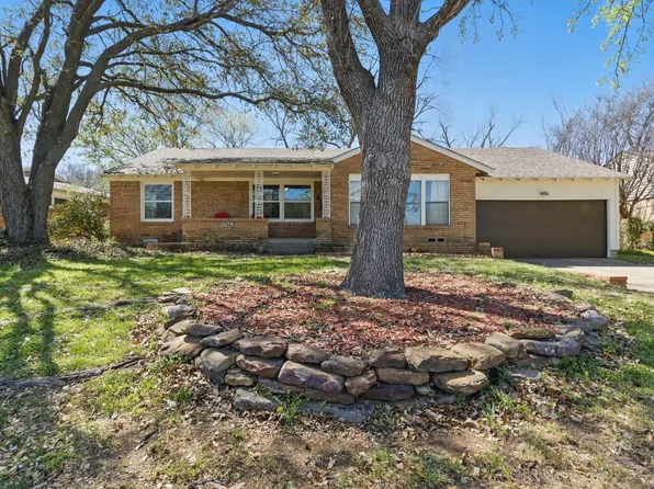 1744 Lake Shore Dr, Fort Worth, TX 76103