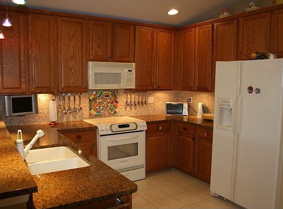 2nd image of 8868 Cedar Hollow Dr