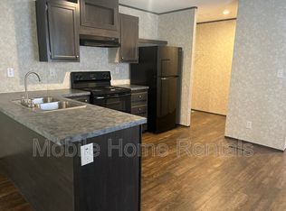 212 Ridgewood Dr, Centerville, GA 31028