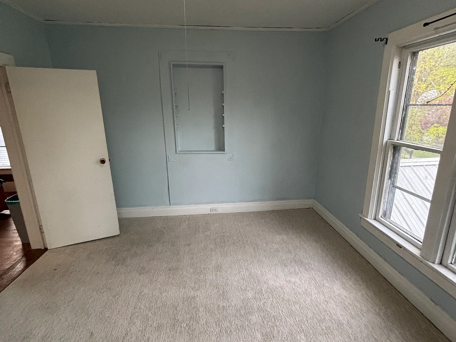 2 bed, $1,100 — Photo 4
