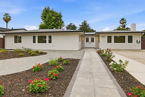 12548 Paseo Flores Photo 1
