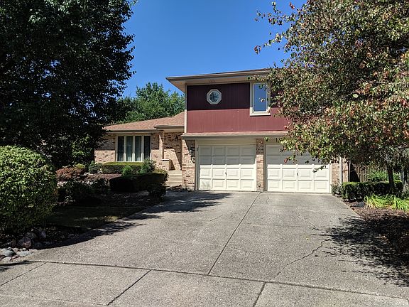 2nd image of 14326 Heatherwood Ct