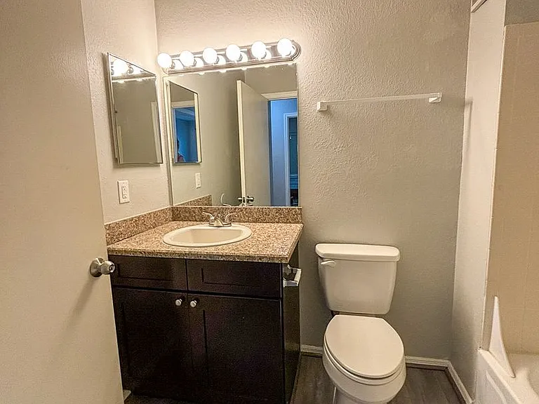 3705 SW 27th St #317 — Photo 22