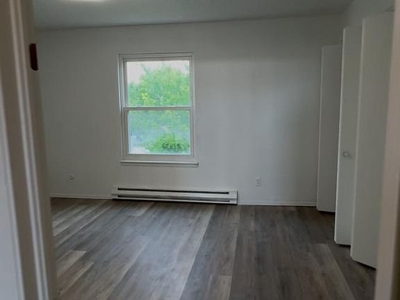 4th image of 160 Gamble Ln #160