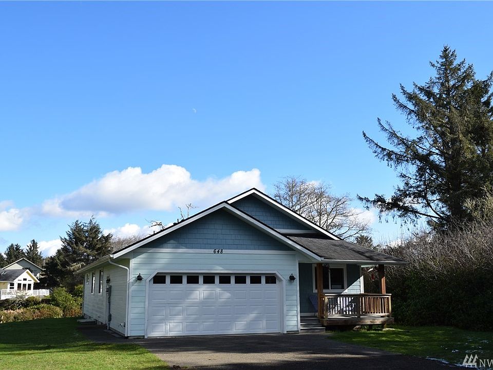 1st image of 648 Point Brown Ave SE
