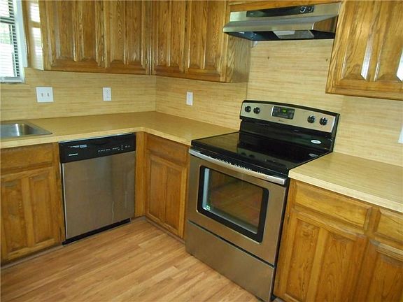3rd image of 6305 Lotus Dr
