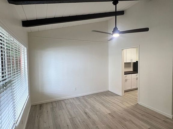 4th image of 4449 Ocean Blvd #6