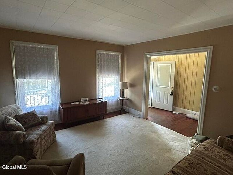 2nd image of 90 Pawling Avenue