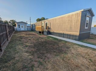 407 E 7th St, Burkburnett, TX 76354