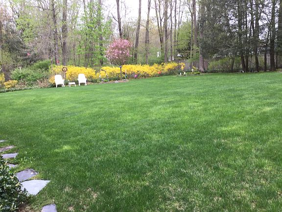 4th image of 56 Lily Pond Ln