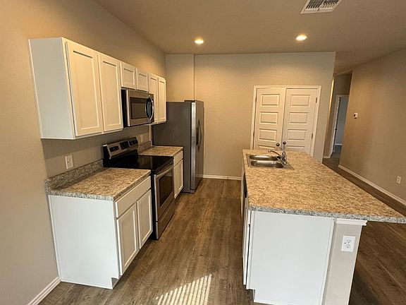 5th image of 12924 Candace Way