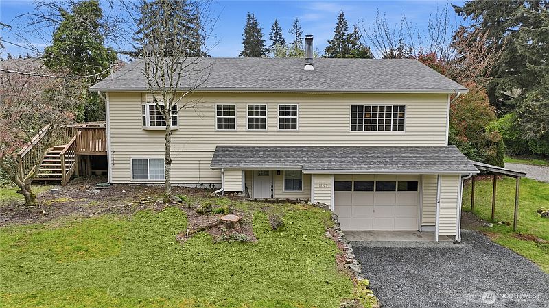 2nd image of 11329 Newcastle Way