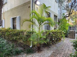 2850 Coconut Ave APT 7, Miami, FL 33133