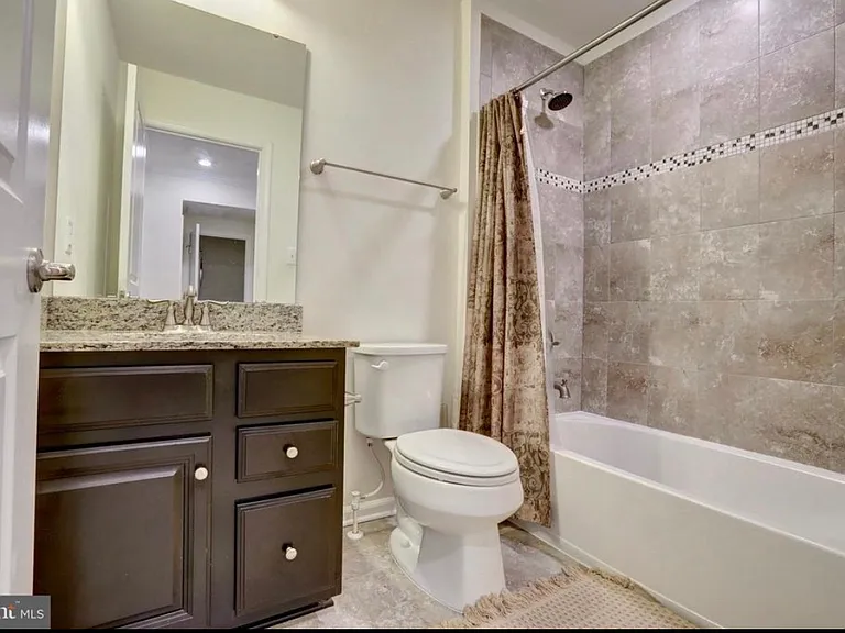 13728 Atlantis St #7L — Photo 3