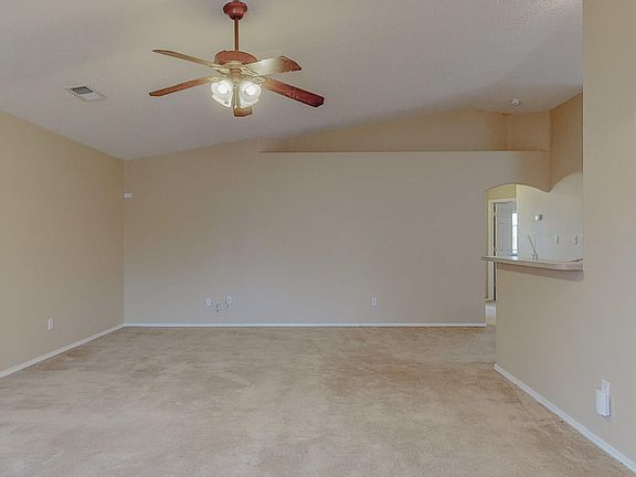 3rd image of 6616 Country Knoll Ct NW