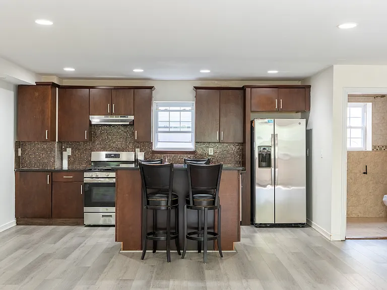 198 Stuyvesant Ave #2 — Photo 9