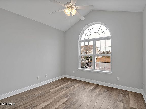 2nd image of 4909 Dreamweaver Court Unit 4