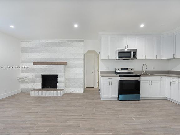 3rd image of 1818 Sherman St #1