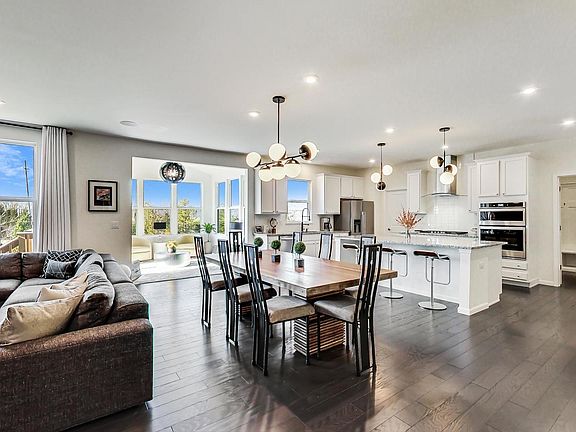 5th image of 416 S Miller Ct