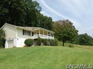 718 Pleasant Grove Church Rd, Hendersonville, NC 28739