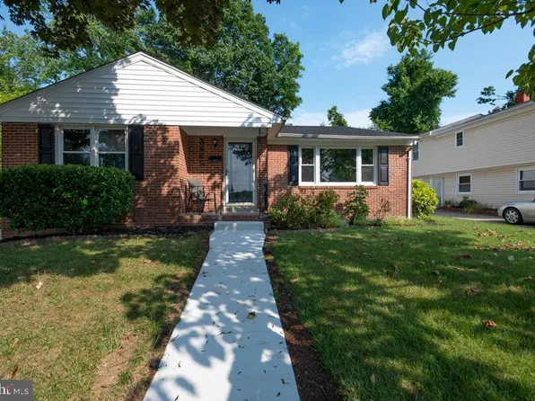 3422 Lynne Haven Dr, Windsor Mill, MD 21244