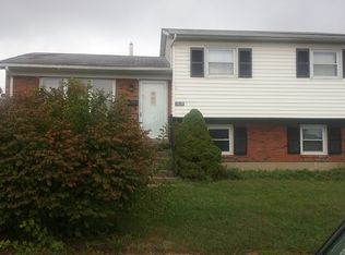 1613 Thirlstane Ct, Lexington, KY 40505