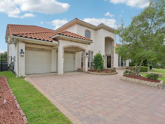 3rd image of 18927 Camillo Ct