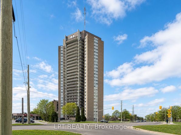 1380 Prince Of Wales Dr #802, Ottawa, ON K2C 3N5