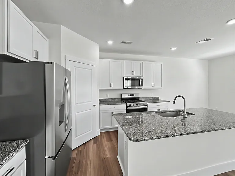 5166 Runnerstone Rd — Photo 4