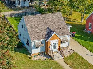 905 E Madison St, Waterloo, WI 53594