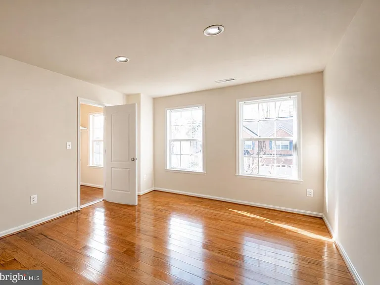 15329 Colonel Tansill Ct — Photo 12