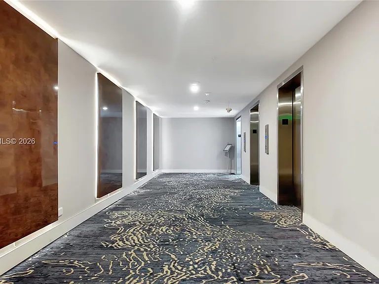 5601 Collins Ave #711 — Photo 47